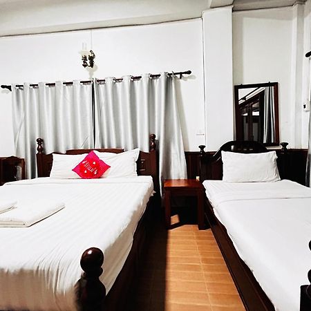 Domon Riverside Hotel Vang Vieng Esterno foto